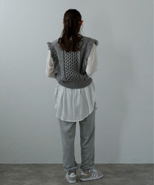MINERTE（ミネルテ）の「【MINERTE】fringe bulky knit vest / フリンジバルキーニットベスト（ベスト・レディース・ブラック/アイボリー/グレー・FREE）」の8枚目の写真