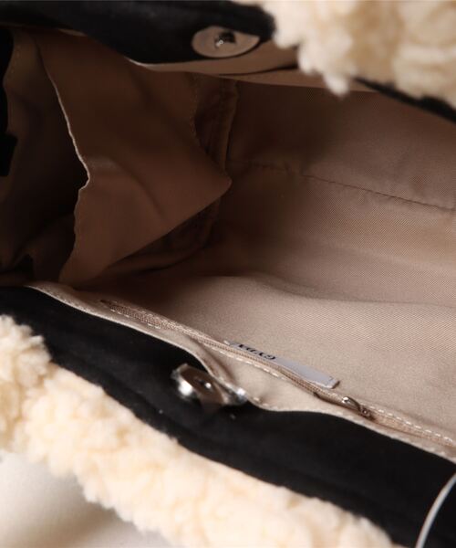 GYDA（ジェイダ）の「【GYDA/ジェイダ】 FAKE MOUTON SERIES フェイクムートンバッグ（ハンドバッグ・レディース・キャメル/ブラック・FREE）」の5枚目の写真