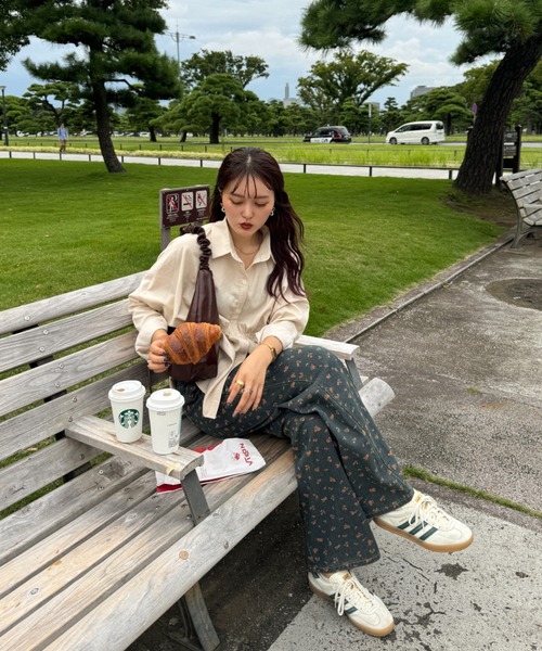 efill（エフィル）の「ウエストマーク ブラウス シャツ（シャツ/ブラウス・レディース・ベージュ・FREE）」の9枚目の写真