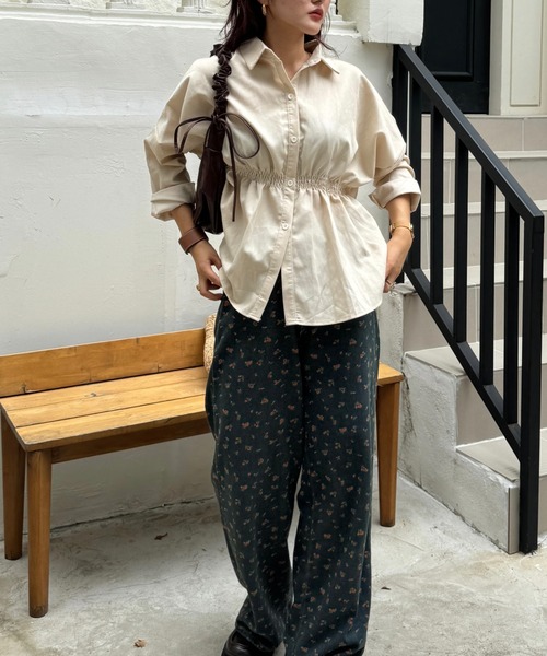 efill（エフィル）の「ウエストマーク ブラウス シャツ（シャツ/ブラウス・レディース・ベージュ・FREE）」の22枚目の写真