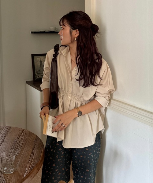 efill（エフィル）の「ウエストマーク ブラウス シャツ（シャツ/ブラウス・レディース・ベージュ・FREE）」の15枚目の写真