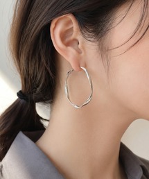 大ぶり ねじれフープピアス (両耳用)