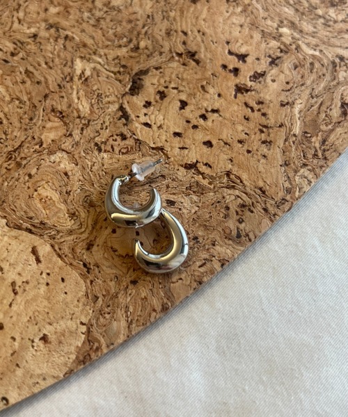 ciite'(シーテ)の「変形ぷっくり ミニフープピアス (両耳用)(ピアス(両耳用)・レディース・シルバー/ゴールド・FREE)」の10枚目の写真