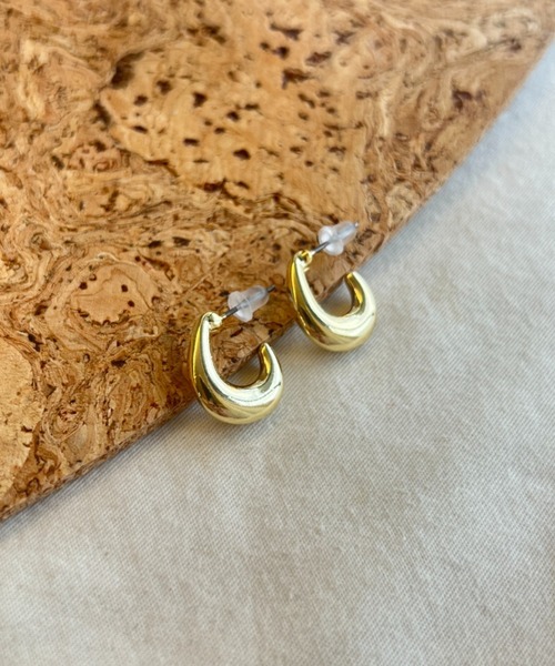 ciite'(シーテ)の「変形ぷっくり ミニフープピアス (両耳用)(ピアス(両耳用)・レディース・シルバー/ゴールド・FREE)」の16枚目の写真