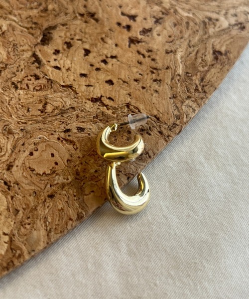 ciite'(シーテ)の「変形ぷっくり ミニフープピアス (両耳用)(ピアス(両耳用)・レディース・シルバー/ゴールド・FREE)」の17枚目の写真