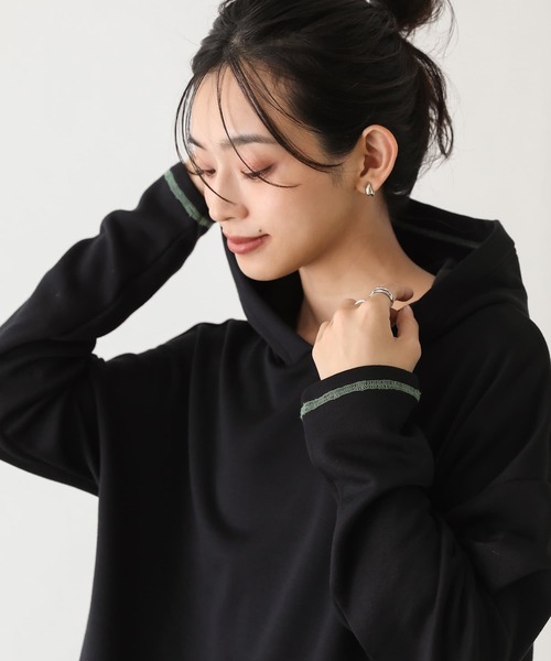 n'OrLABEL（ノアールレーベル）の「配色ステッチ裏起毛フードプルオーバー（Tシャツ/カットソー・レディース・チャコール/アイボリー/ブラック・1/2）」の16枚目の写真