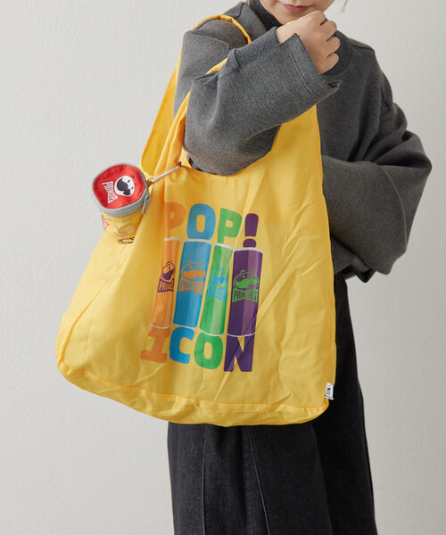 ear PAPILLONNER（イアパピヨネ）の「【プリングルズ×ear】《ミニポーチ付き！》コラボエコバッグ（エコバッグ/サブバッグ・レディース・イエロー/グリーン/レッド・FREE）」の4枚目の写真