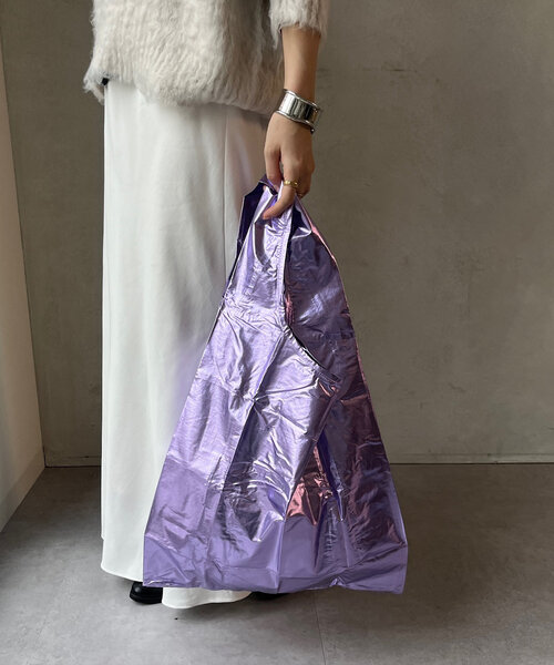 DouDou(ドゥドゥ)の「【BAGGU/バグゥ】24HO STANDARD BAGGU メタリック(ショルダーバッグ・レディース・ブルー系その他/ゴールド/サーモンピンク/シルバー・FREE)」の13枚目の写真