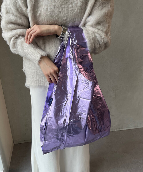 DouDou(ドゥドゥ)の「【BAGGU/バグゥ】24HO STANDARD BAGGU メタリック(ショルダーバッグ・レディース・ブルー系その他/ゴールド/サーモンピンク/シルバー・FREE)」の14枚目の写真