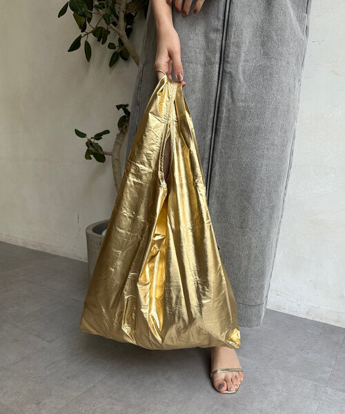 DouDou(ドゥドゥ)の「【BAGGU/バグゥ】24HO STANDARD BAGGU メタリック(ショルダーバッグ・レディース・ブルー系その他/ゴールド/サーモンピンク/シルバー・FREE)」の18枚目の写真