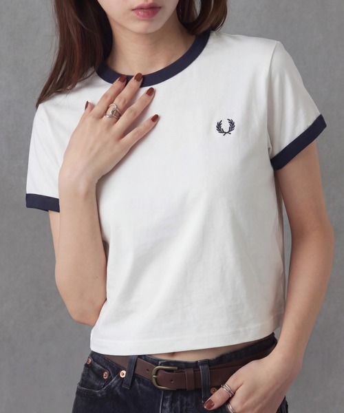 FRED PERRY(フレッドペリー)の「【FRED PERRY】フレッドペリー コンパクトリンガーTシャツ 半袖 スポーツ サッカー G9163(Tシャツ/カットソー・レディース・ネイビー/コーラルピンク/ホワイト/バーガンディー/ブラック・10)」の11枚目の写真