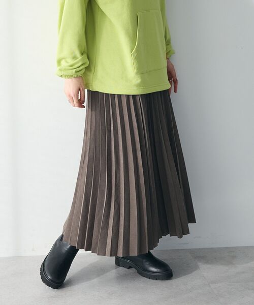 CRAFT STANDARD BOUTIQUE（クラフトスタンダードブティック）の「アコーディオンプリーツスカート（スカート・レディース・カーキ/ブルー/ダークグレー/グレイッシュベージュ・FREE）」の4枚目の写真