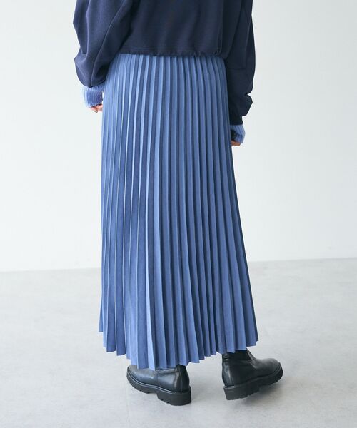 CRAFT STANDARD BOUTIQUE（クラフトスタンダードブティック）の「アコーディオンプリーツスカート（スカート・レディース・カーキ/ブルー/ダークグレー/グレイッシュベージュ・FREE）」の9枚目の写真