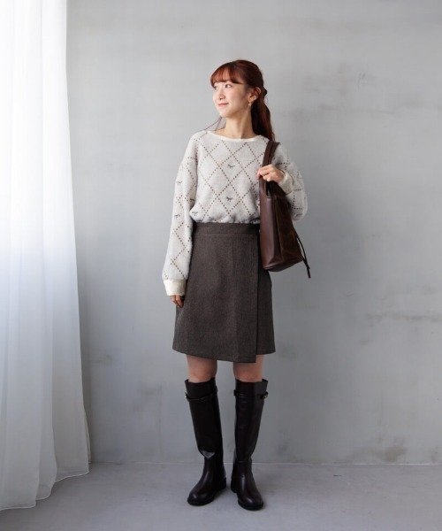 flower（フラワー）の「ホリデーリボンニット（ニット/セーター・レディース・ブラウン/アイボリー/ブルー・FREE）」の6枚目の写真