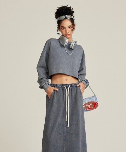 Chick（チック）の「Vintage Wash Damage Cutt Off Short Crew / ウォッシュ加工風 ダメージ ショート丈カットオフスウェット（スウェット・レディース・チャコール/グレー/ブラック・FREE）」の7枚目の写真