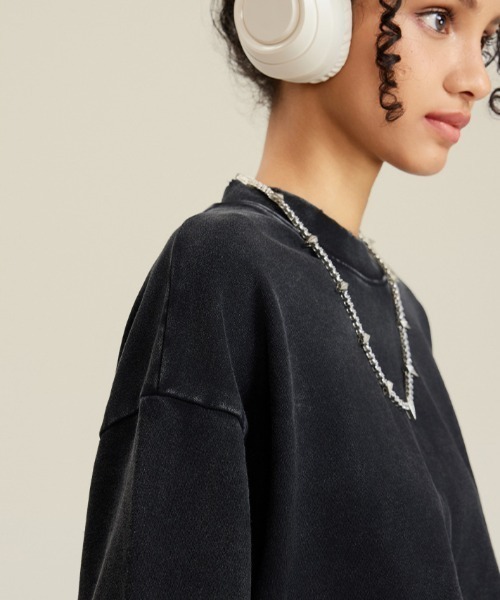 Chick（チック）の「Vintage Wash Damage Cutt Off Short Crew / ウォッシュ加工風 ダメージ ショート丈カットオフスウェット（スウェット・レディース・チャコール/グレー/ブラック・FREE）」の20枚目の写真