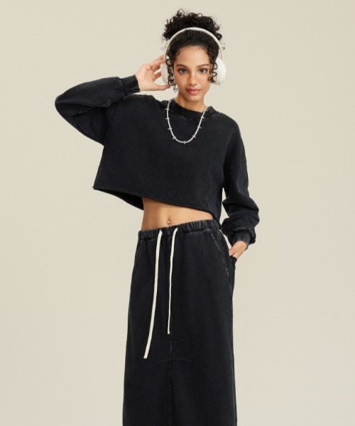 Chick（チック）の「Vintage Wash Damage Cutt Off Short Crew / ウォッシュ加工風 ダメージ ショート丈カットオフスウェット（スウェット・レディース・チャコール/グレー/ブラック・FREE）」の22枚目の写真