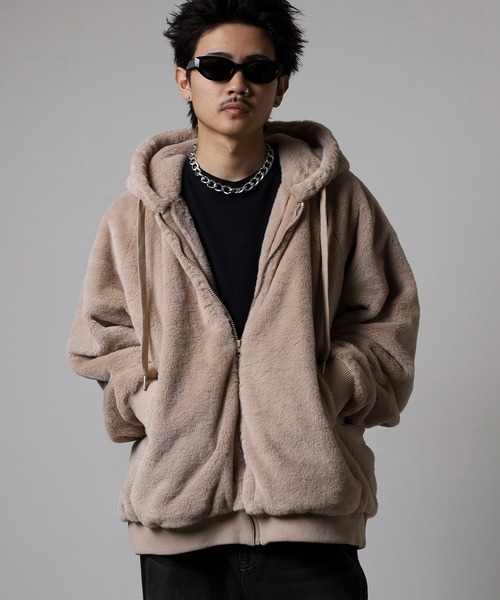 RE730(アールイーセブンサーティー)の「Back Logo Eco Fur Blouson Hoodie / バックロゴエコファーブルゾン フーディー unisex(ブルゾン・メンズ・ホワイト系1/ブラック/ベージュ/ホワイト×ピンク・M/L)」の18枚目の写真