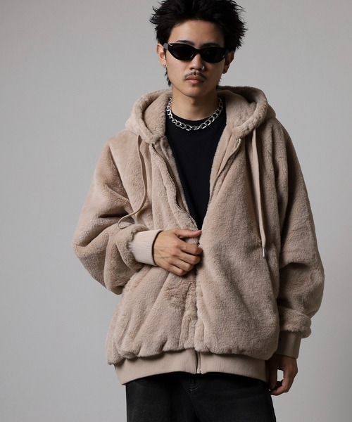 RE730(アールイーセブンサーティー)の「Back Logo Eco Fur Blouson Hoodie / バックロゴエコファーブルゾン フーディー unisex(ブルゾン・メンズ・ホワイト系1/ブラック/ベージュ/ホワイト×ピンク・M/L)」の19枚目の写真
