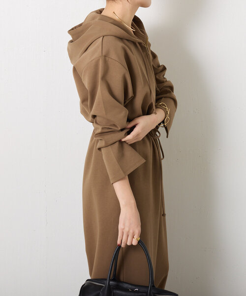 COLLAGE GALLARDAGALANTE(コラージュガリャルダガランテ)の「フーデッドオールインワン(つなぎ/オールインワン・レディース・カーキ/サンドベージュ・FREE)」の17枚目の写真