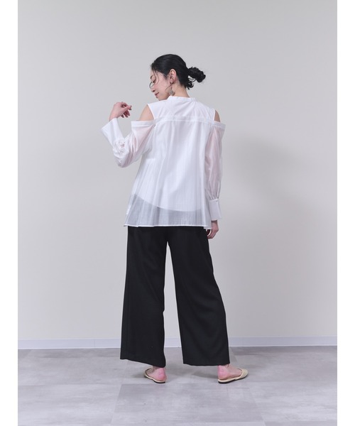 DOLLUPOOPS（ドールアップウップス）の「ショルダーオープンレイヤードライクブラウス（シャツ/ブラウス・レディース・オフホワイト/ブラック・38）」の22枚目の写真