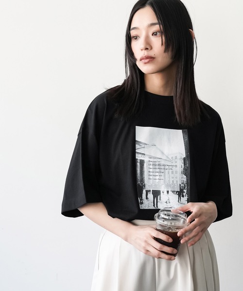 mili an deni(ミリアンデニ)の「半袖フォトプリントTシャツ(Tシャツ/カットソー・レディース・オフホワイト/ブラック/チャコールグレー・M/L)」の9枚目の写真
