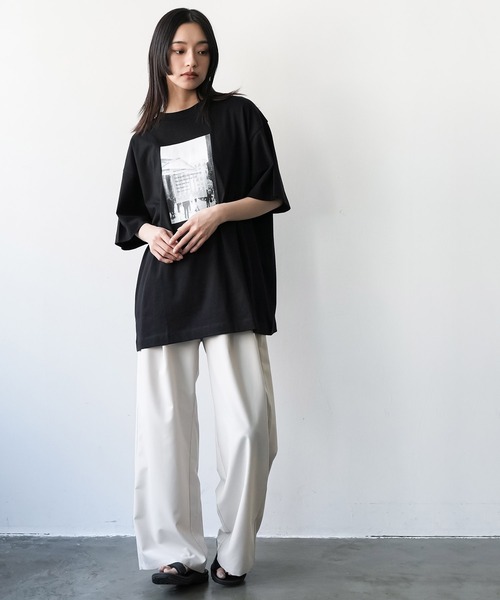 mili an deni(ミリアンデニ)の「半袖フォトプリントTシャツ(Tシャツ/カットソー・レディース・オフホワイト/ブラック/チャコールグレー・M/L)」の11枚目の写真