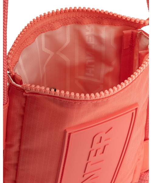 HUNTER（ハンター）の「トラベル リップストップ リサイクル ナイロン フォンポーチ（ボディバッグ/ウエストポーチ・レディース・ライトブルー/ピンク/ライトグリーン・ONE SIZE）」の14枚目の写真