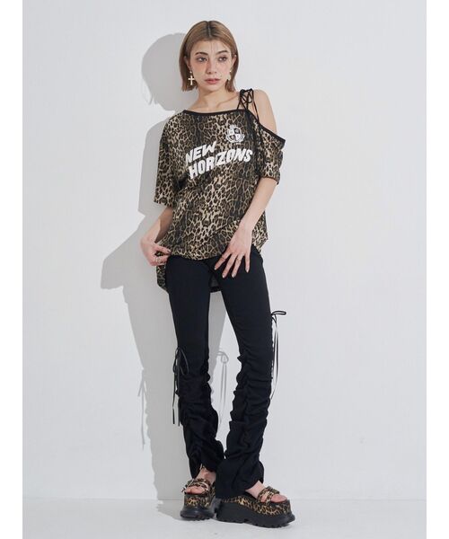 EVRIS（エヴリス）の「ユニフォームワンショルトップス（Tシャツ/カットソー・レディース・ネイビー/その他1/ブラウン・FREE）」の15枚目の写真