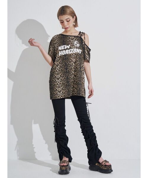 EVRIS（エヴリス）の「ユニフォームワンショルトップス（Tシャツ/カットソー・レディース・ネイビー/その他1/ブラウン・FREE）」の16枚目の写真