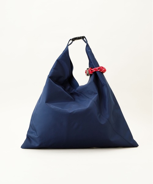 LE VERNIS（ル・ベルニ）の「LE VERNIS(ル・ベルニ)Paracord azuma bag (Nylon)（ショルダーバッグ・レディース・ブラック/ブラウン/ベージュ/ネイビー・FREE）」の9枚目の写真