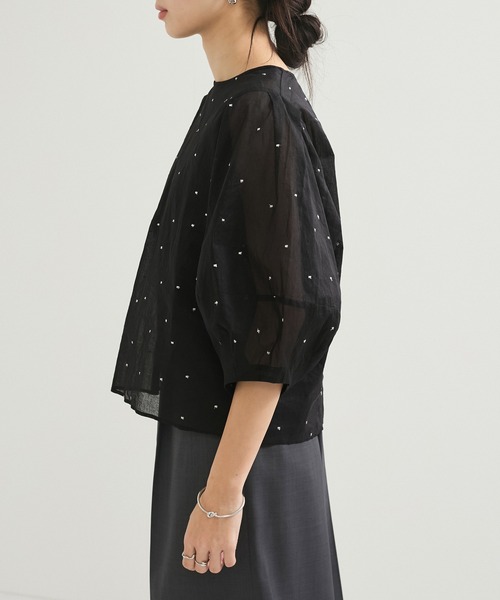 LE CERCLE par rope'(ルセルクルパーロペ)の「ラメドット刺しゅうブラウス(シャツ/ブラウス・レディース・ホワイト/ブラック/ブラウン・FREE)」の17枚目の写真