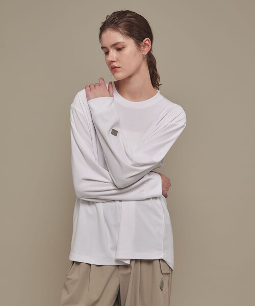 ゴン【新品未使用】UNDER ARMOUR シャツ&スカート UAパフォーマンスコットン ショートスリーブTシャツ