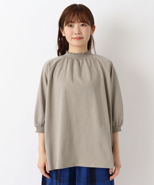 one'sterrace（ワンズテラス）の「シャーリング 6分袖綿カットソープルオーバー（Tシャツ/カットソー・レディース・ベージュ系その他7/アイボリー系8/ブラック系8・02）」の4枚目の写真