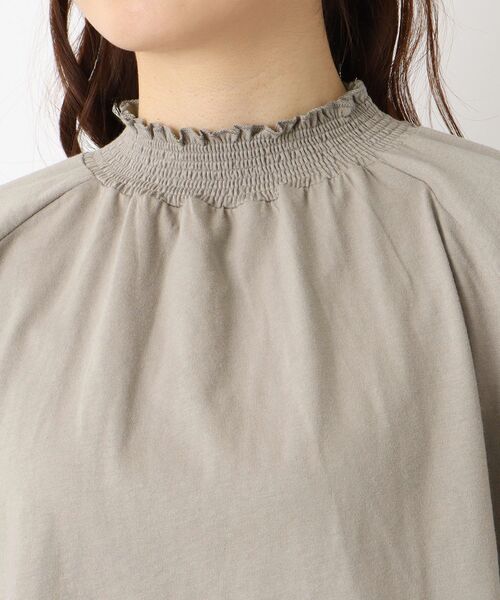 one'sterrace（ワンズテラス）の「シャーリング 6分袖綿カットソープルオーバー（Tシャツ/カットソー・レディース・ベージュ系その他7/アイボリー系8/ブラック系8・02）」の7枚目の写真
