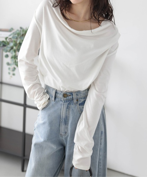 SUGAR BISKET(シュガービスケット)の「ドレープデザインロングTシャツ(Tシャツ/カットソー・レディース・ホワイト/グレー/ブラック/レッド・フリー)」の6枚目の写真