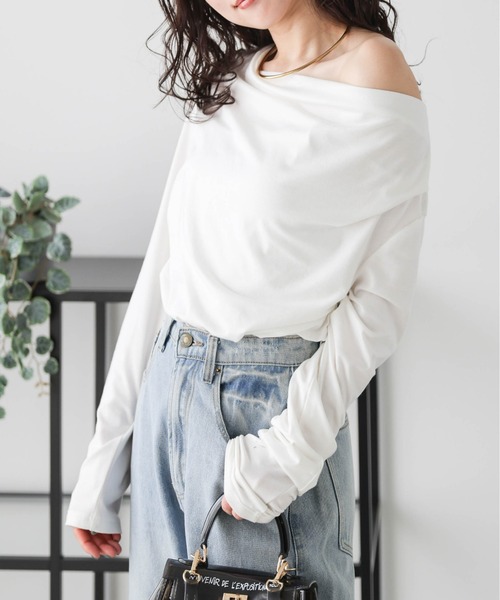 SUGAR BISKET(シュガービスケット)の「ドレープデザインロングTシャツ(Tシャツ/カットソー・レディース・ホワイト/グレー/ブラック/レッド・フリー)」の13枚目の写真