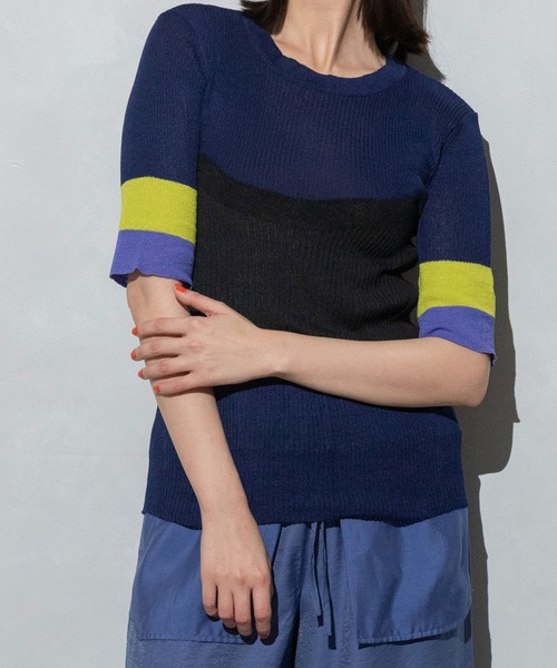 PLEATS T イッセイミヤケ ハイネックストライプシャツ