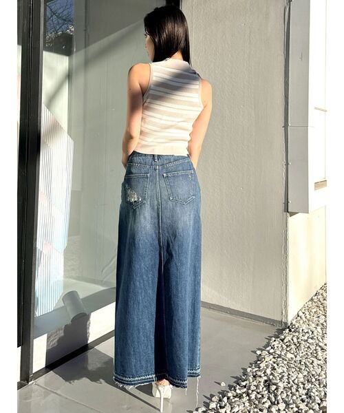 GYDA（ジェイダ）の「ハイウエストレイヤードリメイクロングデニムスカートライクショートパンツ（デニムスカート・レディース・ライトブルー/ブルー・MEDIUM/SMALL）」の14枚目の写真