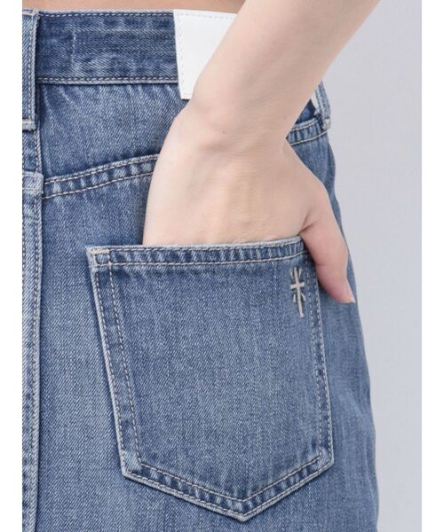 GYDA（ジェイダ）の「ハイウエストレイヤードリメイクロングデニムスカートライクショートパンツ（デニムスカート・レディース・ライトブルー/ブルー・MEDIUM/SMALL）」の19枚目の写真