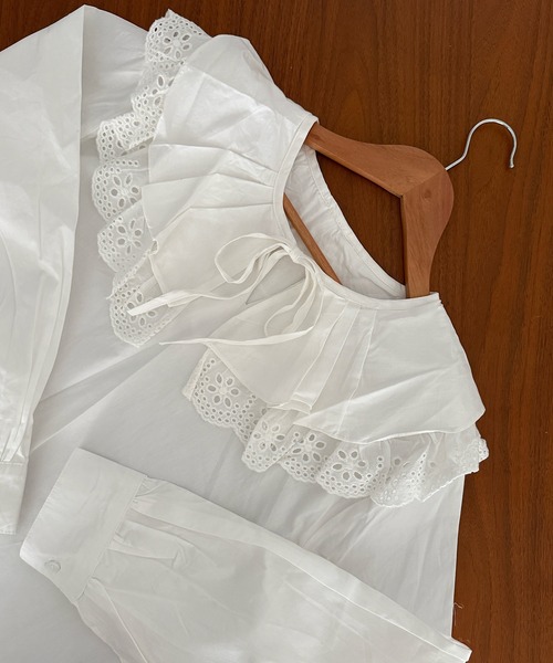 Cham.（チャム）の「ビッグカラーフリルブラウス（シャツ/ブラウス・レディース・オフホワイト・F）」の6枚目の写真