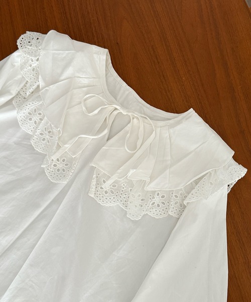 Cham.（チャム）の「ビッグカラーフリルブラウス（シャツ/ブラウス・レディース・オフホワイト・F）」の5枚目の写真