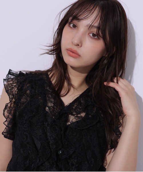 Rirandture（リランドチュール）の「ラッフルフリルブラウス（シャツ/ブラウス・レディース・ホワイト/ブラック・2/1）」の13枚目の写真