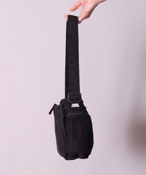BAYBLO(ベイブロ)の「(LF)【:: fulcro 】【GADGET reporter】11ポケット ショルダーバッグ(ショルダーバッグ・メンズ・ブラック・ONE SIZE)」の10枚目の写真
