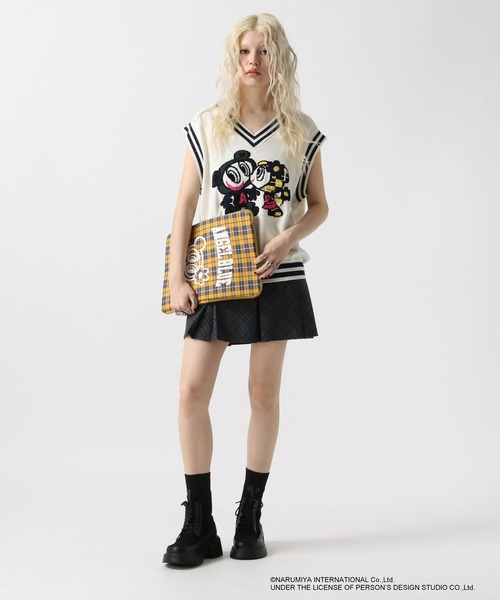 FOREVER 21（フォーエバー トゥエンティーワン）の「【ANGEL BLUE】PCケース（PC・タブレットケース・レディース・ネイビー/イエロー・FREE）」の5枚目の写真