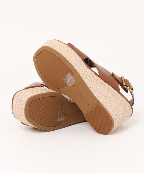 CHARLES & KEITH(チャールズ & キース)の「クロスオーバー エスパドリーユウエッジ(サンダル・レディース・ブラック/ブラウン/ゴールド/サンドベージュ・22.5cm/23cm/23.5cm/24.5cm/25cm/25.5cm/26.5cm)」の13枚目の写真