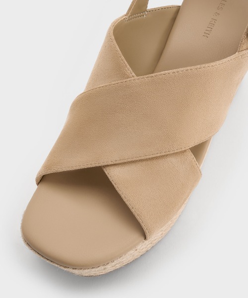 CHARLES & KEITH(チャールズ & キース)の「クロスオーバー エスパドリーユウエッジ(サンダル・レディース・ブラック/ブラウン/ゴールド/サンドベージュ・22.5cm/23cm/23.5cm/24.5cm/25cm/25.5cm/26.5cm)」の20枚目の写真