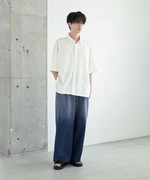ETELIO(エテリオ)の「梨地レギュラーカラー半袖比翼シャツ(シャツ/ブラウス・メンズ・ブラック/ブルーグリーン/ワイン/ホワイト/チャコール/ネイビー・L/M/S/XL)」の12枚目の写真