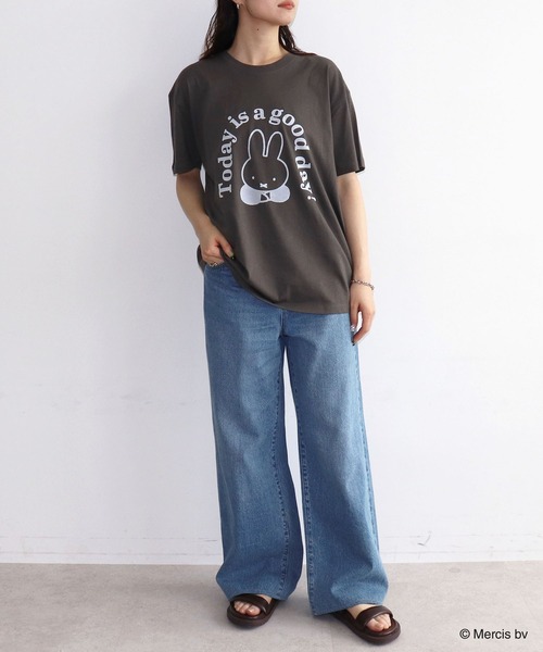 Miffy（ ミッフィー）の「【miffy/ミッフィー】英字プリント半袖Tシャツ（Tシャツ/カットソー・レディース・オフホワイト/チャコール・M～Ｌ/LL～3L）」の3枚目の写真