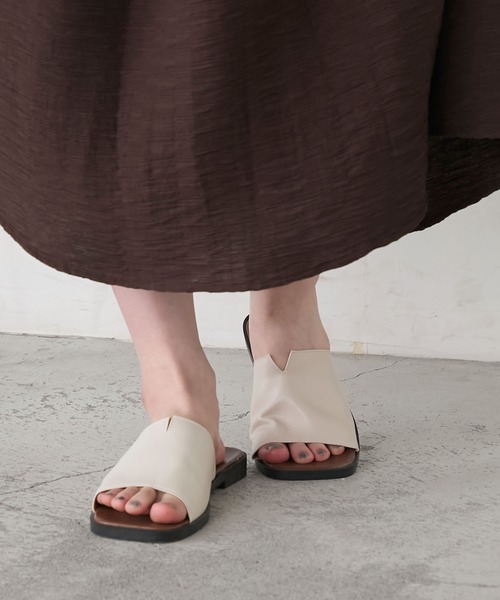 forksy.(フォルクシー)の「【forksy.】フラットソール ベーシック サンダル(サンダル・レディース・ブラック/ベージュ・L/M)」の13枚目の写真